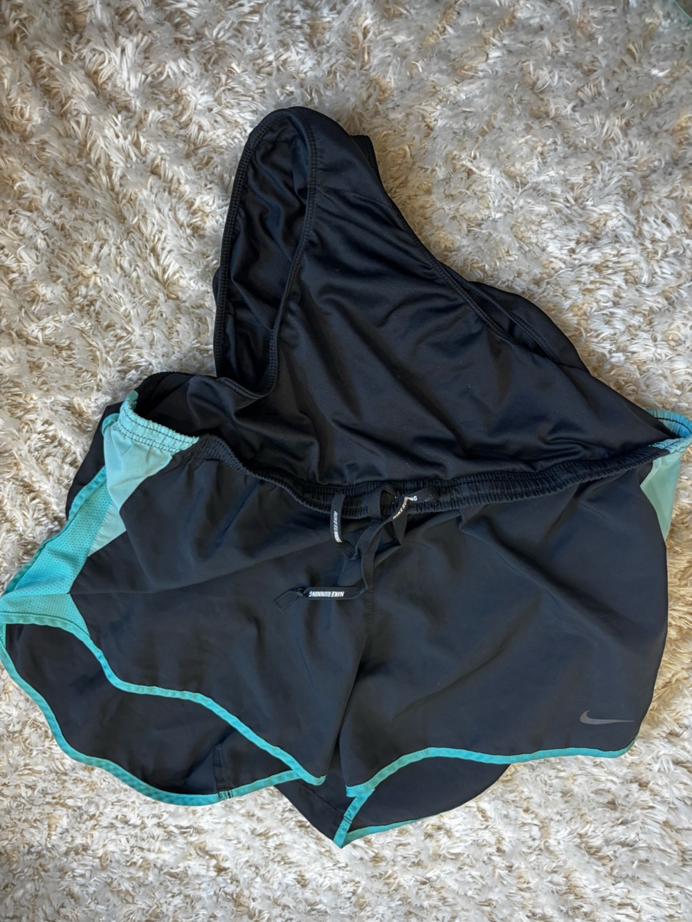 Nike Women’s Black & Teal Running Shorts 3” Inseam, Large - Picture 7 of 7